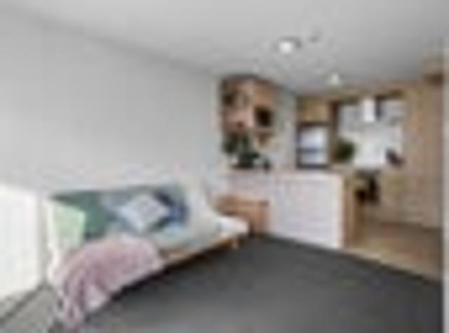 Townhouse for rent in Heathcote, Canterbury