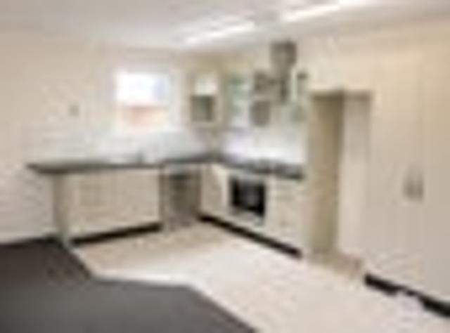 Townhouse for rent in Heathcote, Canterbury