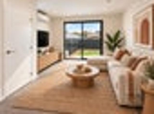 Townhouse for rent in Chaslands, Canterbury