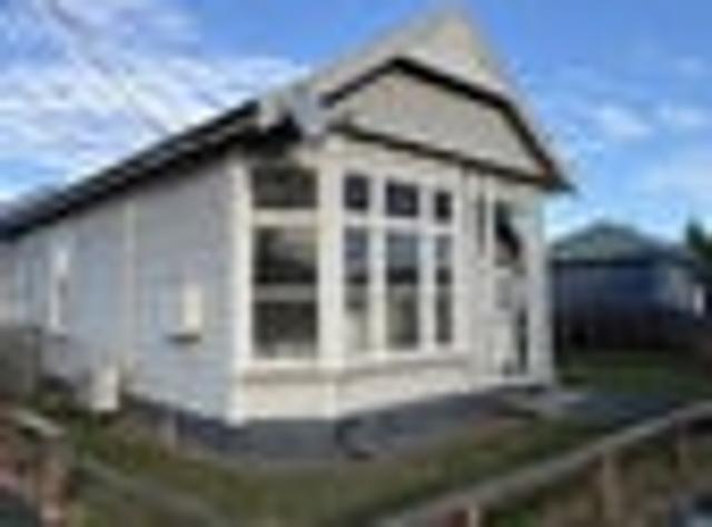 Townhouse for rent in Heathcote, Canterbury