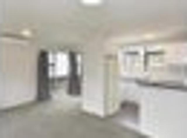 Townhouse for rent in Heathcote, Canterbury