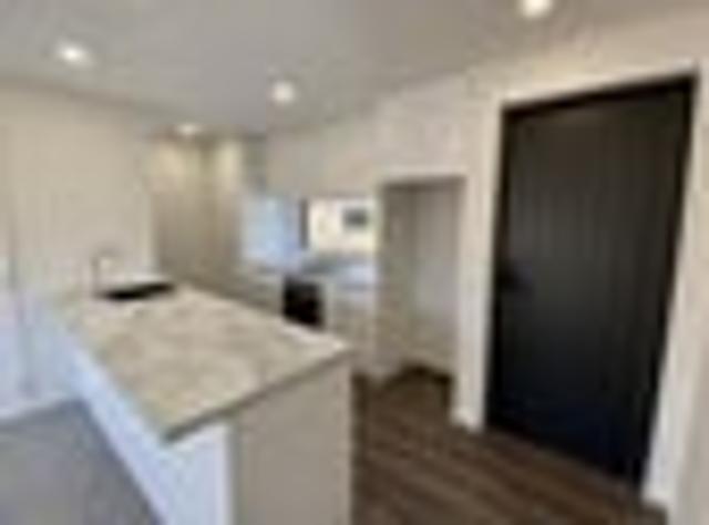Townhouse for rent in Heathcote, Canterbury