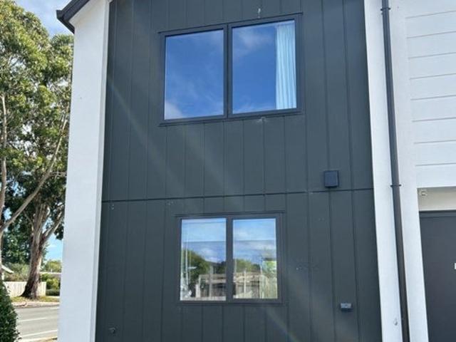 House for rent in Heathcote, Canterbury