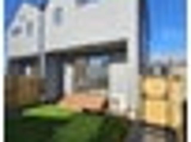 Townhouse for rent in Heathcote, Canterbury