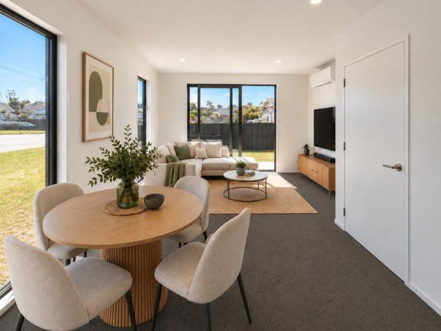 House for rent in Chaslands, Canterbury