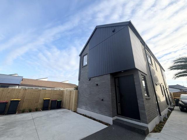 House for rent in Heathcote, Canterbury