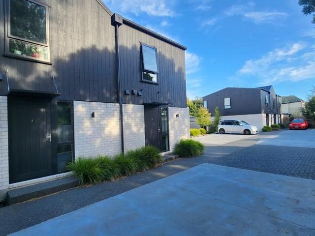 House for rent in Heathcote, Canterbury