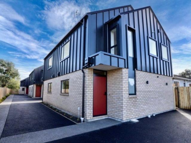 House for rent in Chaslands, Canterbury