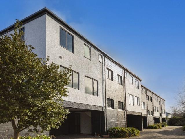 House for rent in Heathcote, Canterbury