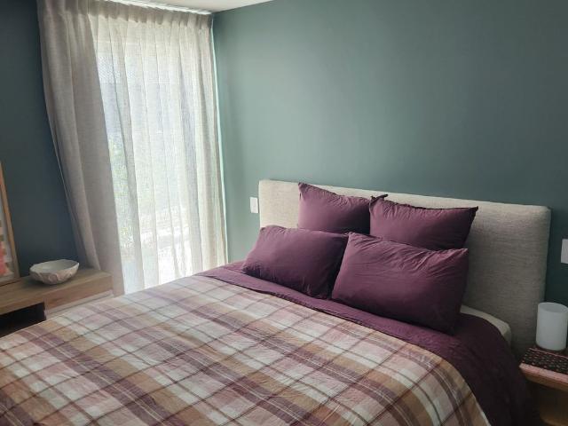 Townhouse for rent in Chaslands, Canterbury