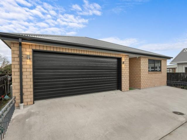 House for rent in Chaslands, Canterbury