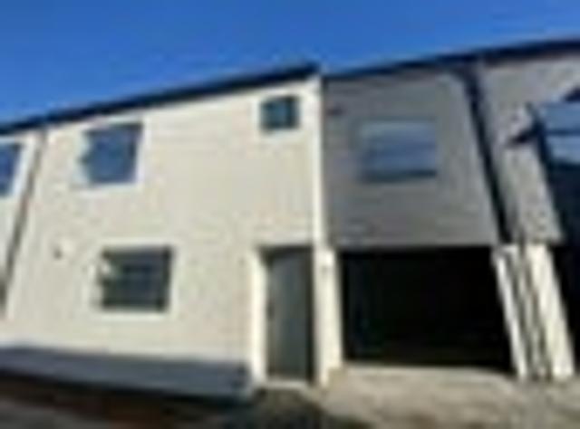 Townhouse for rent in Heathcote, Canterbury