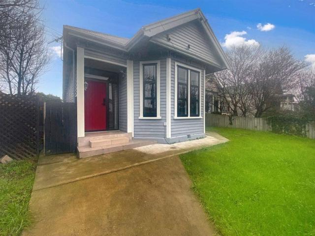 House for rent in Heathcote, Canterbury