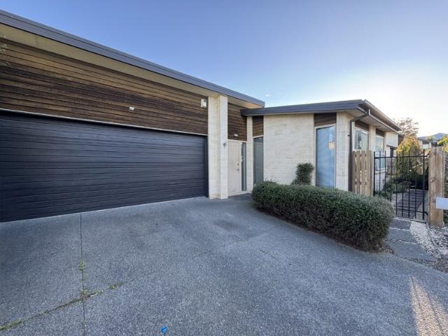 House for rent in Heathcote, Canterbury