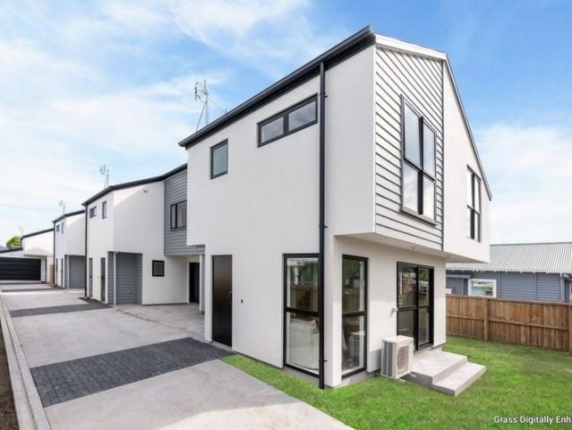 House for rent in Chaslands, Canterbury