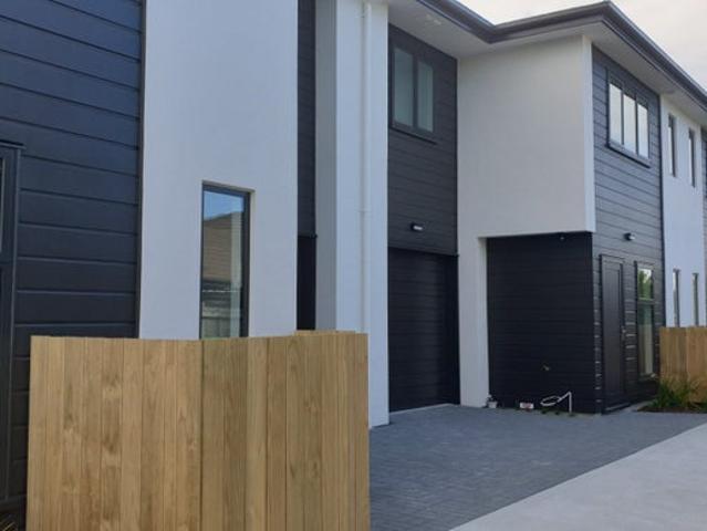 Apartment for rent in Heathcote, Canterbury