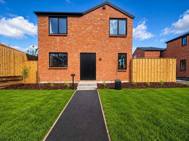 House for rent in Chaslands, Canterbury