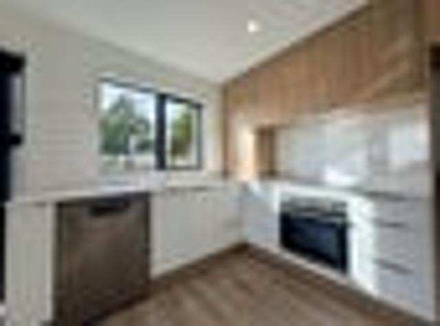 House for rent in Chaslands, Canterbury