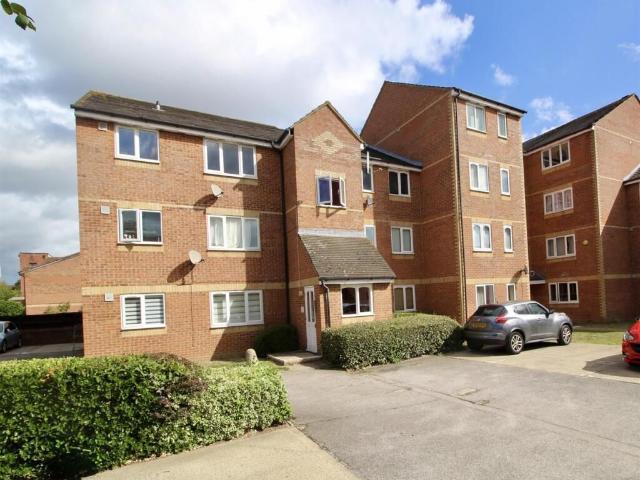 Studio for rent in Carterhatch, Greater London