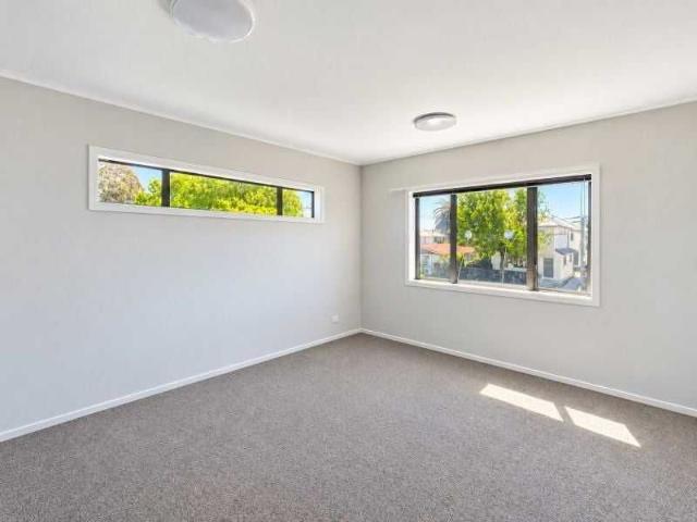Townhouse for rent in North Linwood, Linwood-Central-Heathcote Community