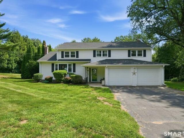 House for sale in Simsbury, Connecticut