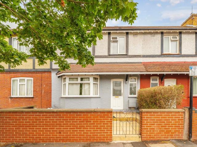 Apartment for rent in London Borough of Hounslow, Greater London