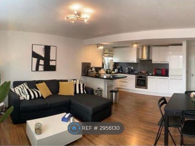Apartment for rent in Lee Bank, Greater Manchester