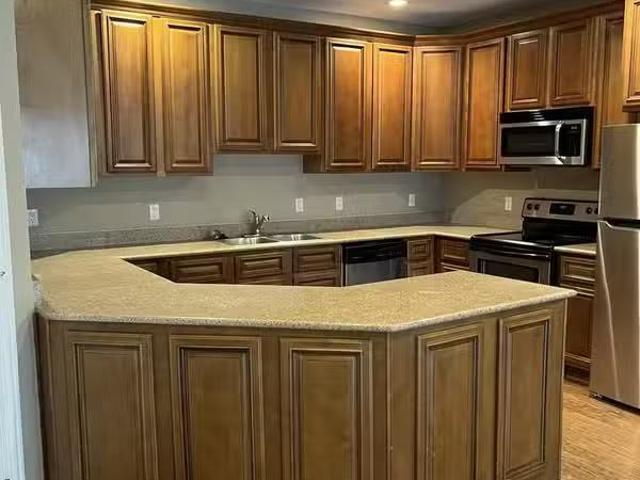 Condo for rent in Flint