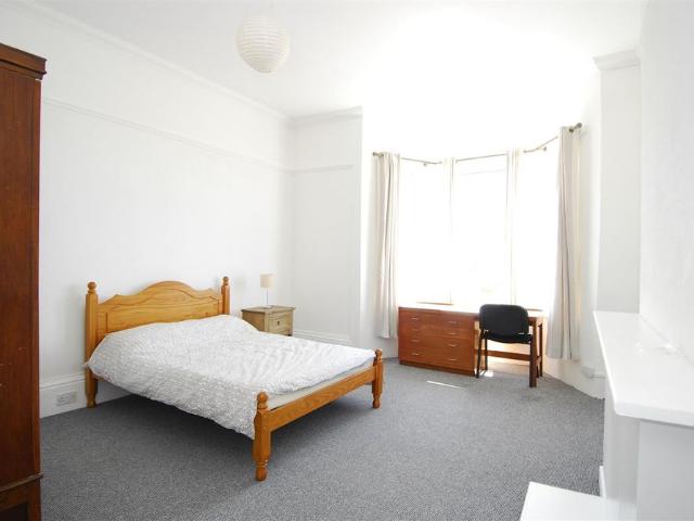 House for rent in Lipson, Mount Wise