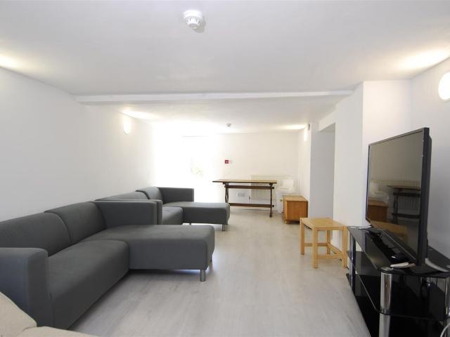 Apartment for rent in Greenbank, Mount Wise
