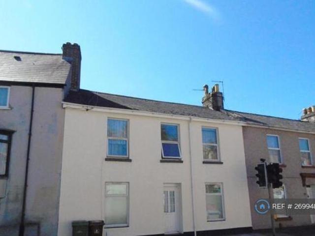 House for rent in Follaton, Strode