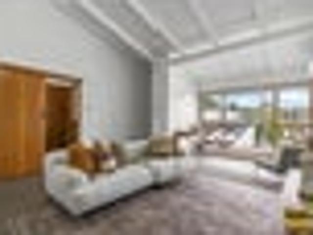 Apartment for sale in Green Bay