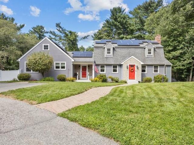 House for sale in Manomet, Massachusetts