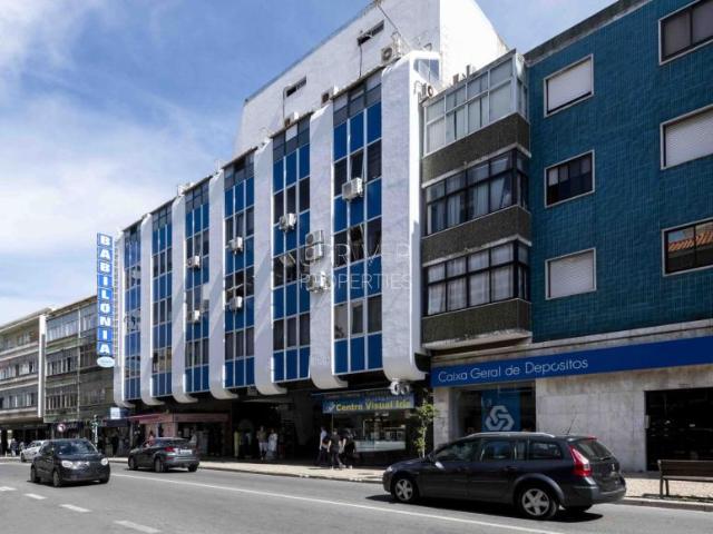Escritório alugar em Amadora, Lisboa