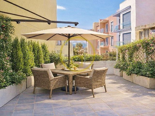 Apartamento alugar em Santa Maria Maior, Lisboa