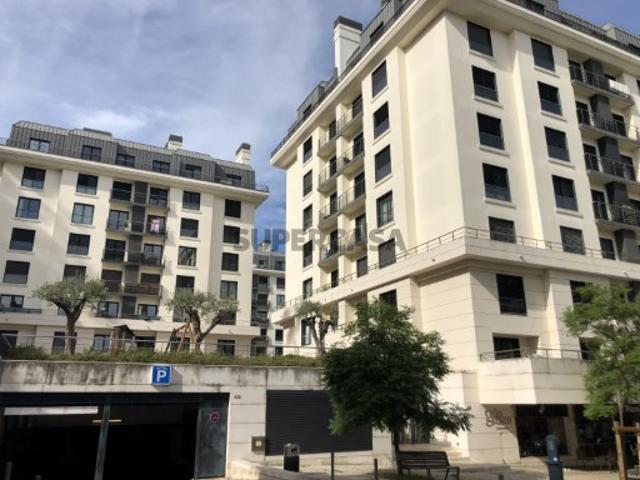 Garagem venda em Lisboa