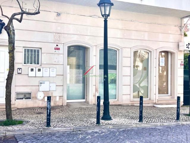 Escritório alugar em Santo António do Estoril, Cascais