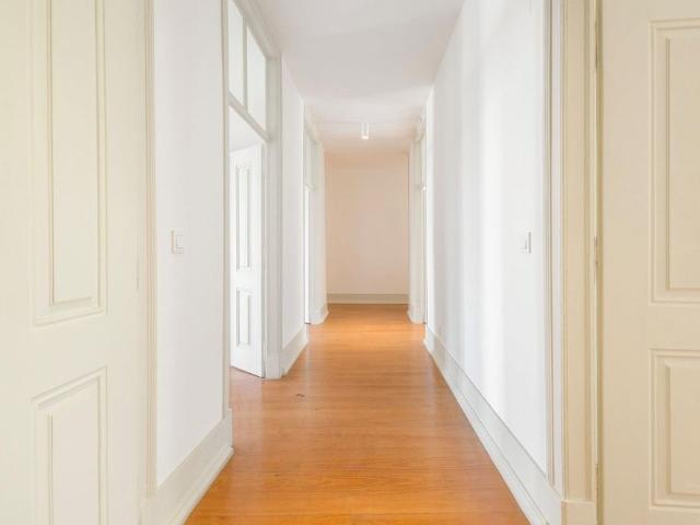 Apartamento alugar em Estrela, Lisboa