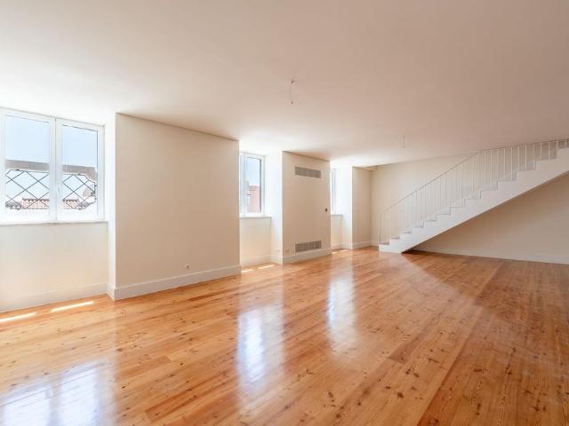 Apartamento alugar em Estrela, Lisboa