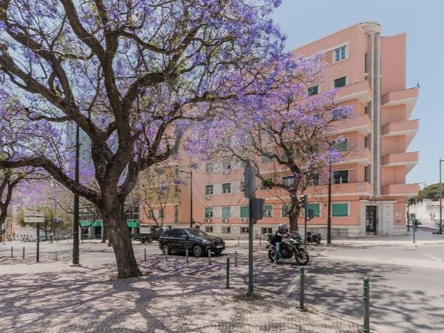 Escritório alugar em Bairro de Campolide, Lisboa
