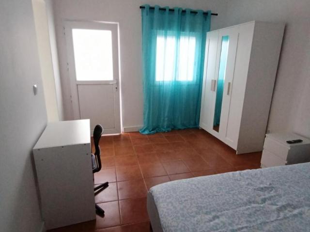 Apartamento alugar em Bairro da Serafina, Lisboa