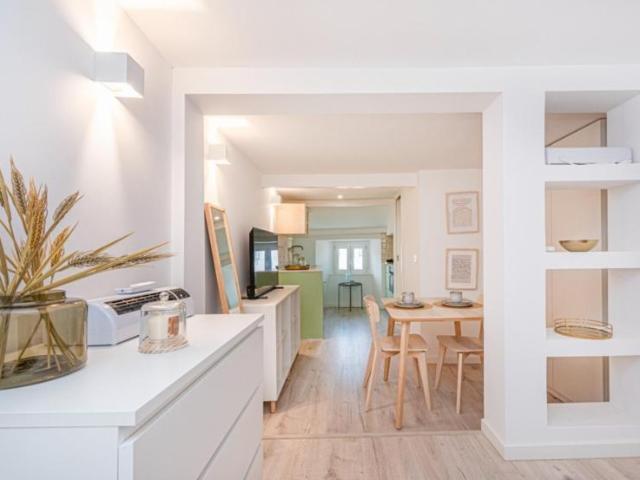Apartamento alugar em Santa Maria Maior, Lisboa