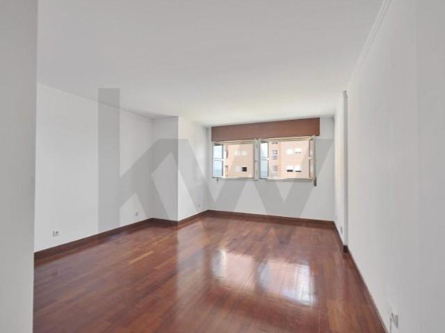 Apartamento alugar em São Vicente de Fora, Lisboa
