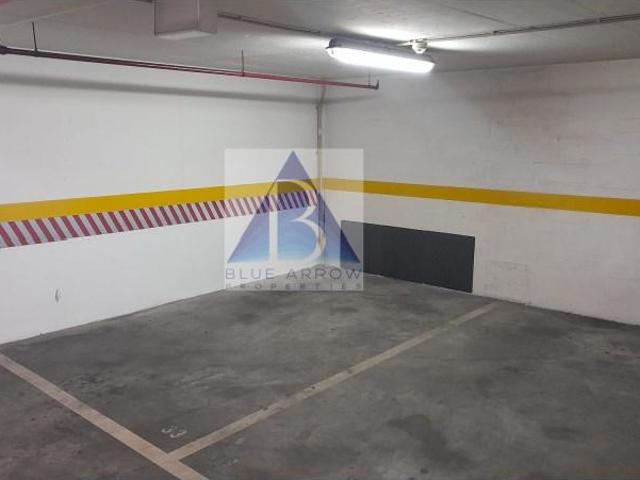 Garagem alugar em Santo António, Lisboa