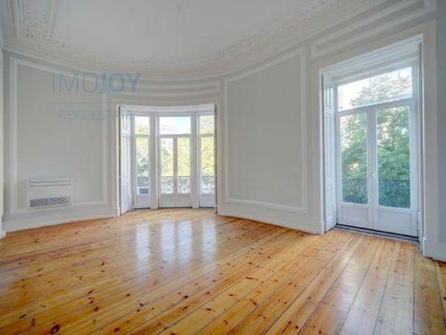 Escritório alugar em Santo António, Lisboa