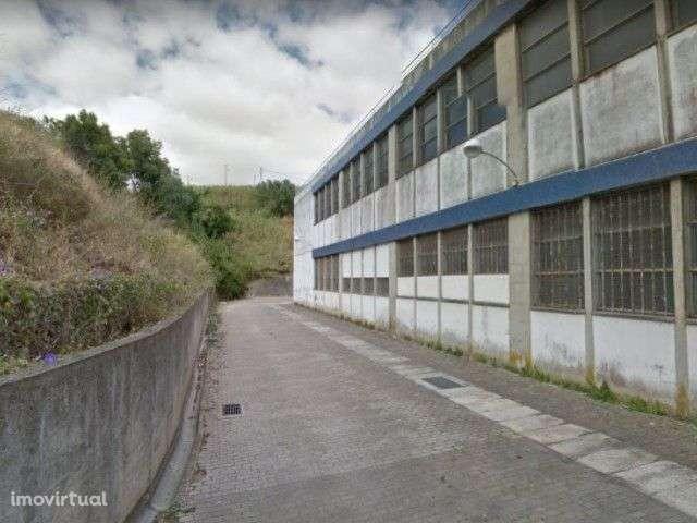 Escritório alugar em Santa Clara, Lisboa