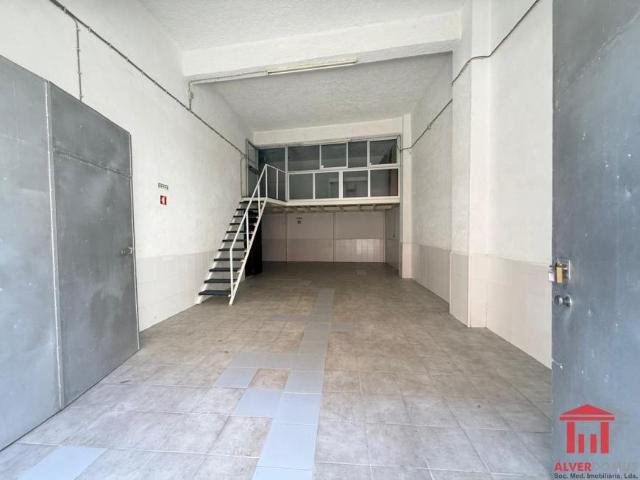 Escritório alugar em Santa Clara, Lisboa