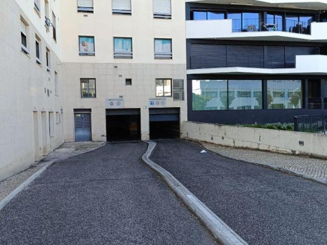 Garagem venda em Olivais, Lisboa