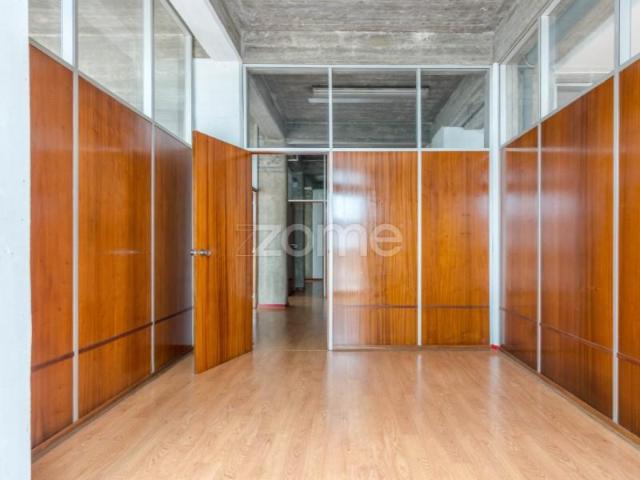 Escritório alugar em Madalena, Lisboa