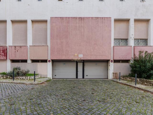 Garagem venda em Lisboa